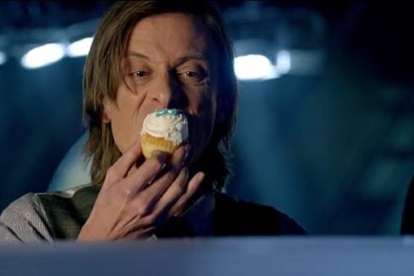 Titulky k Almost Human S01E13 - Straw Man
