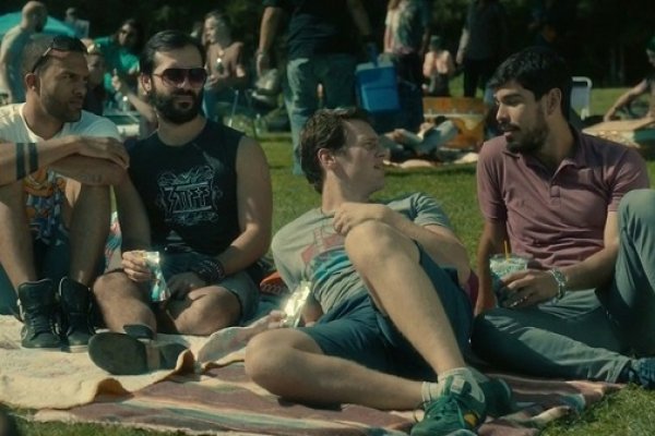 Titulky k Looking S01E06 - Looking in the Mirror