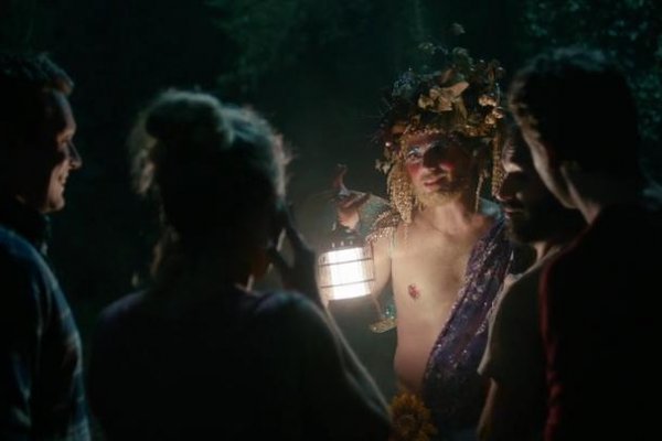 Titulky k Looking S02E01 - Looking for the Promised Land