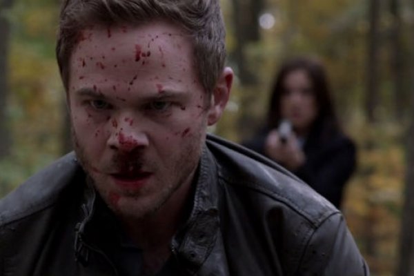 Titulky k The Following S02E06 - Fly Away