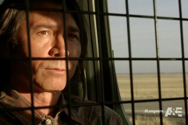 Titulky k Longmire S03E01 - The White Warrior