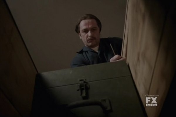 Titulky k The Americans S02E02 - Cardinal
