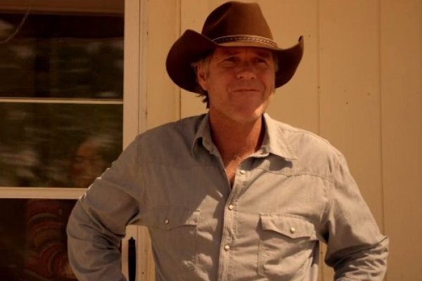 Titulky k Longmire S04E09 - Shotgun