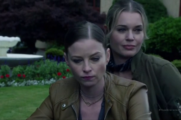 Titulky k The Librarians S04E06 - And the Graves of Time