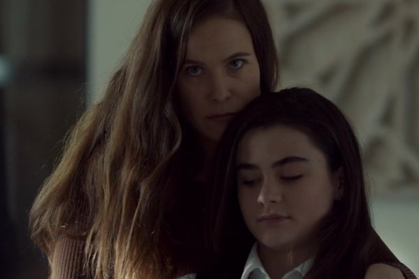 Titulky k Mary Kills People S03E01 - The Key to Faith