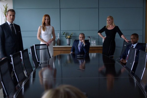 Titulky k Suits S09E02 - Special Master