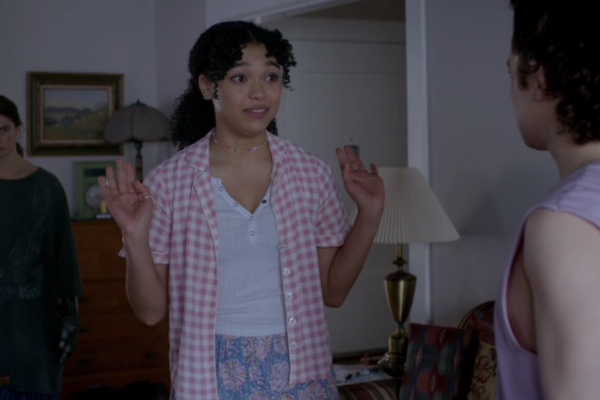 Titulky k The Girl in the Woods S01E04 - Cracks