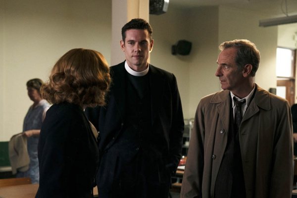 Titulky k Grantchester S07E02 - Episode #7.2